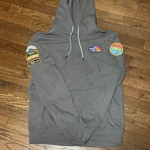 Used Men’s THE NORTH FACE Novelty Patch Hoodie